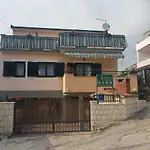 Ivona Apartman