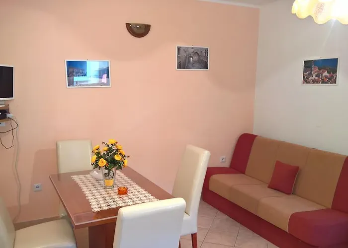 Apartment Ivona *