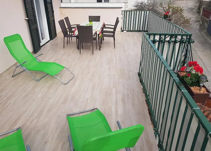 Ivona Apartment *