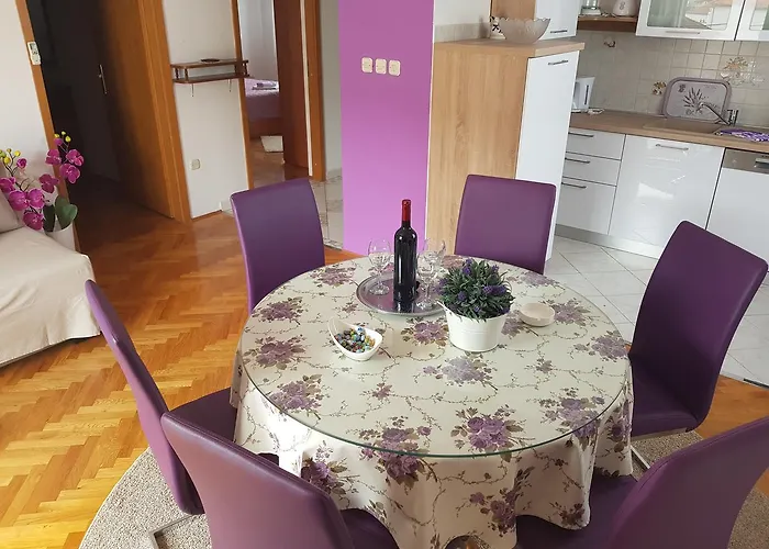 Ivona Apartment *