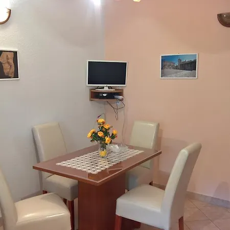 Ivona Apartamento *