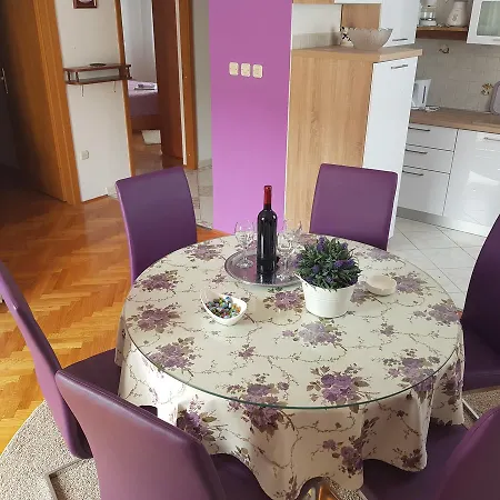 Ivona Apartamento *
